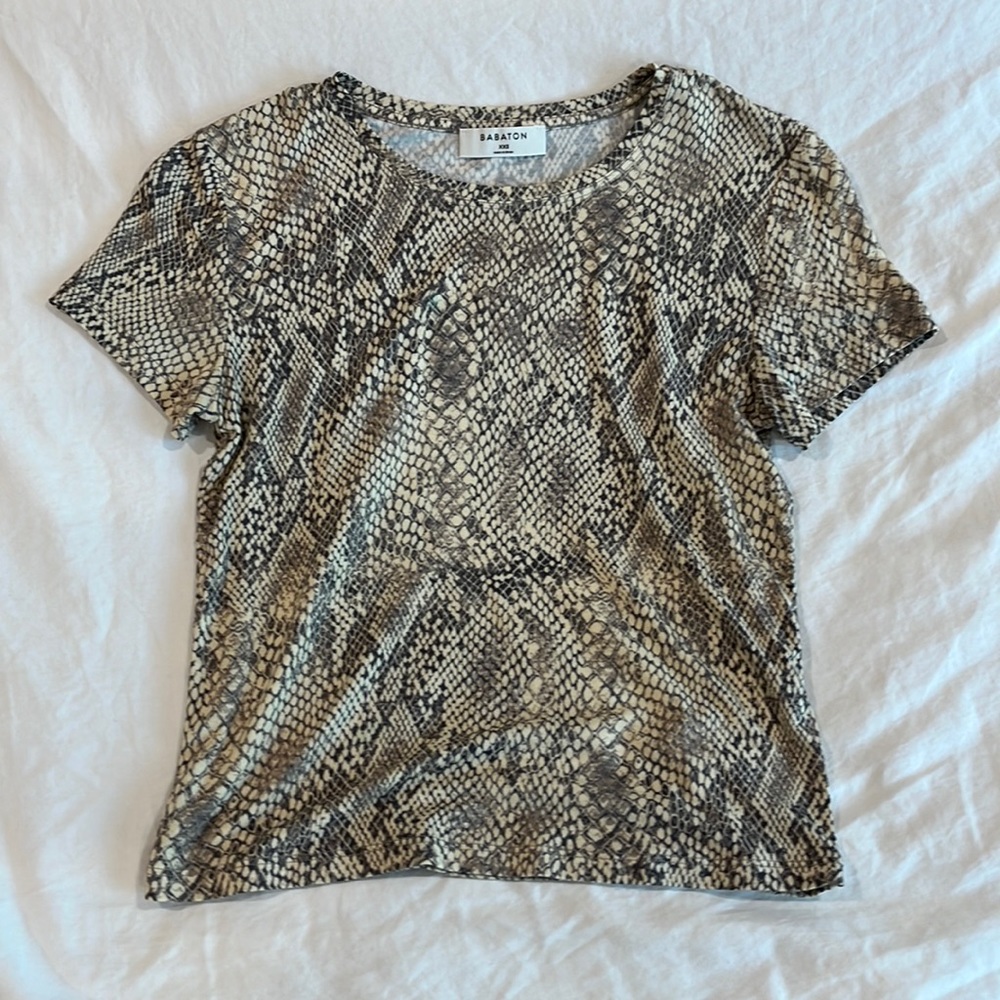 ARITZIA BABATON TEE SHIRT